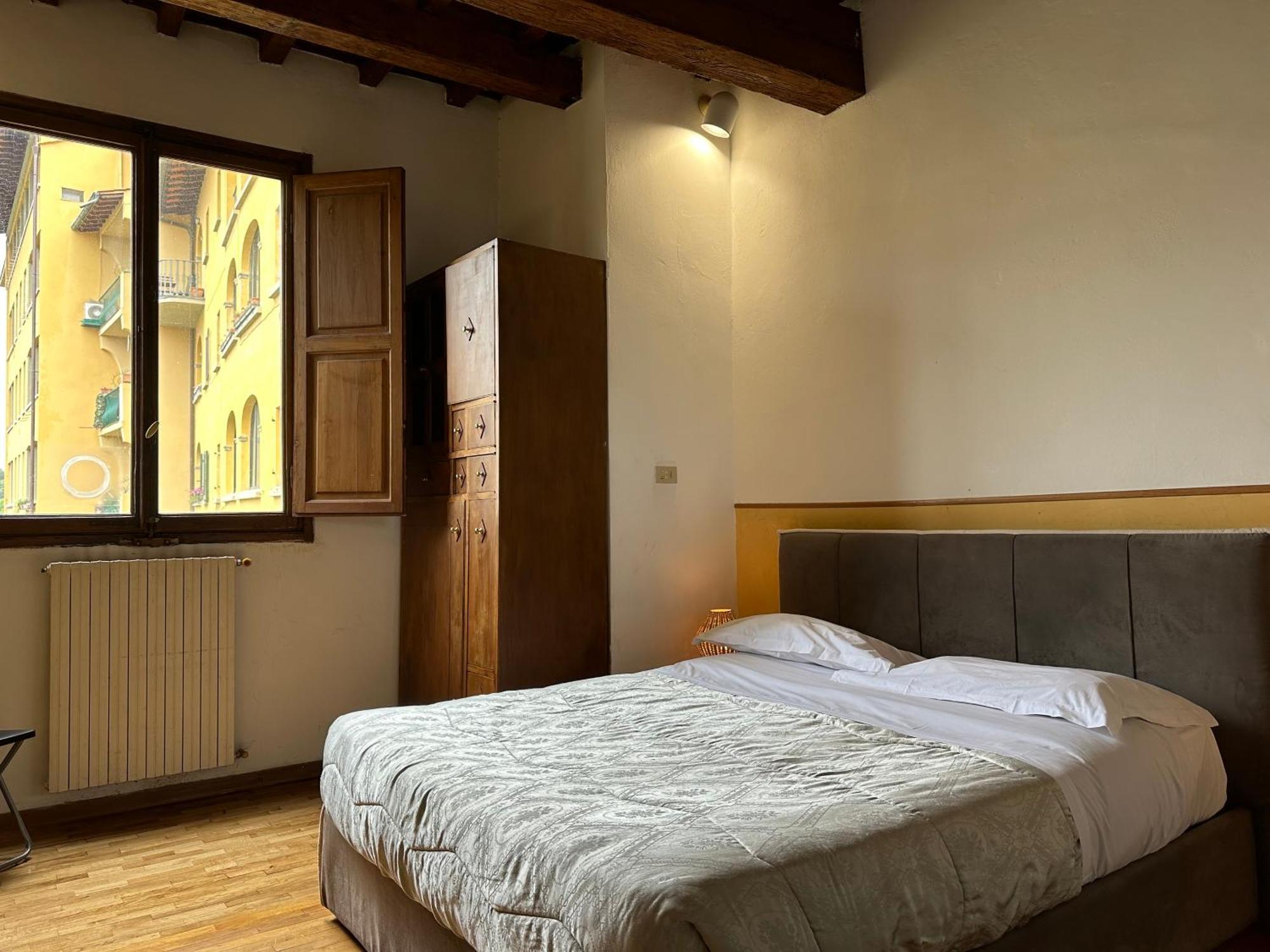 Ponte Vecchio Tower Apartment Firenze Bagian luar foto